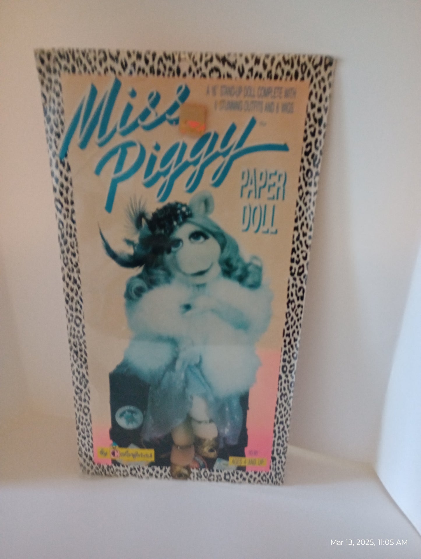 Miss piggy vintage paper doll