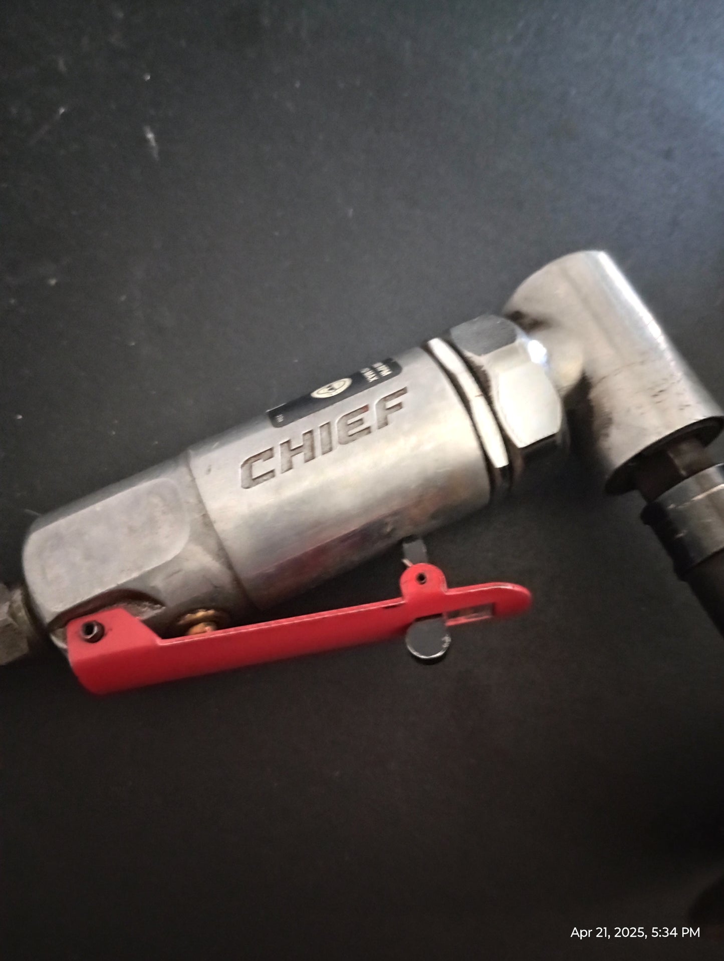 Right angle grinder